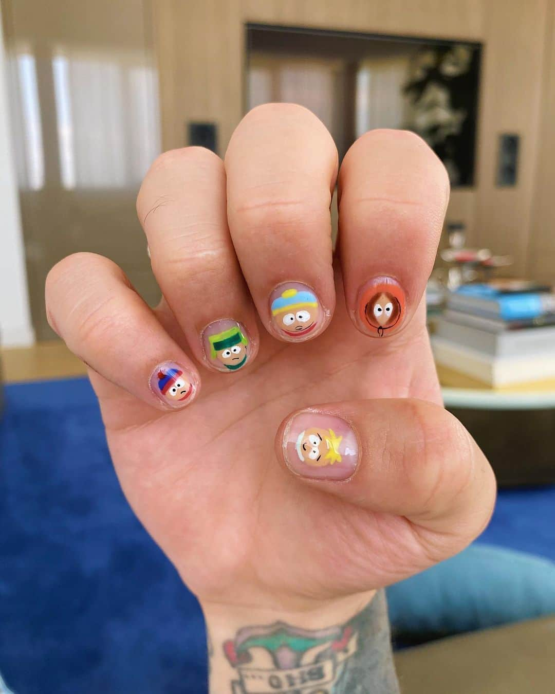 フェデスさんのインスタグラム写真 - (フェデスInstagram)「South Park 💅🏻」6月25日 22時41分 - fedez