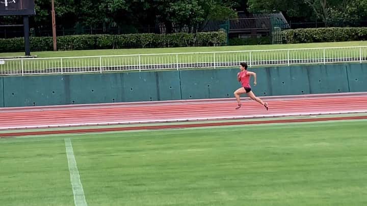 宮田乙葉のインスタグラム：「左の蹴りと右の蹴り全然ちゃうねん 陸上のこと載せるなんて珍し」