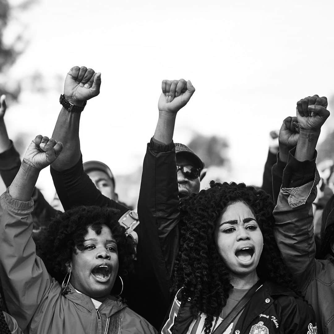 ペドロ・パスカルさんのインスタグラム写真 - (ペドロ・パスカルInstagram)「Say it loud, #REPARATIONS. Article link by #NikoleHannahJones in bio. “If black lives are to truly matter in America, this nation must move beyond slogans and symbolism. Citizens don’t inherit just the glory of their nation, but its wrongs too. A truly great country does not ignore or excuse its sins. It confronts them and then works to make them right. If we are to be redeemed, if we are to live up to the magnificent ideals upon which we were founded, we must do what is just.  It is time for this country to pay its debt. It is time for reparations.”」6月25日 22時52分 - pascalispunk