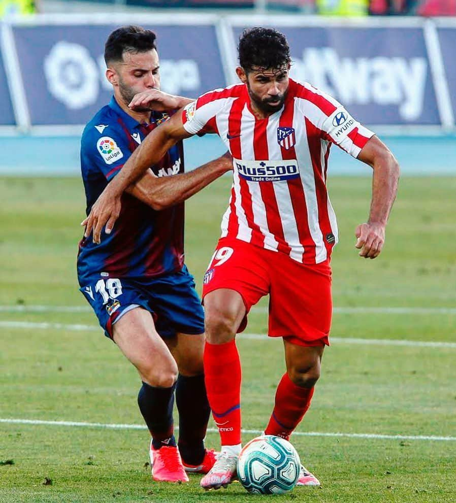 LFPさんのインスタグラム写真 - (LFPInstagram)「Classic Diego Costa! 🔥 • #Diego #Costa #Atleti #LaLiga #Classic #LaLigaSantander」6月25日 23時03分 - laliga