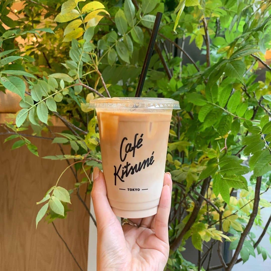のインスタグラム：「🦊🌿」
