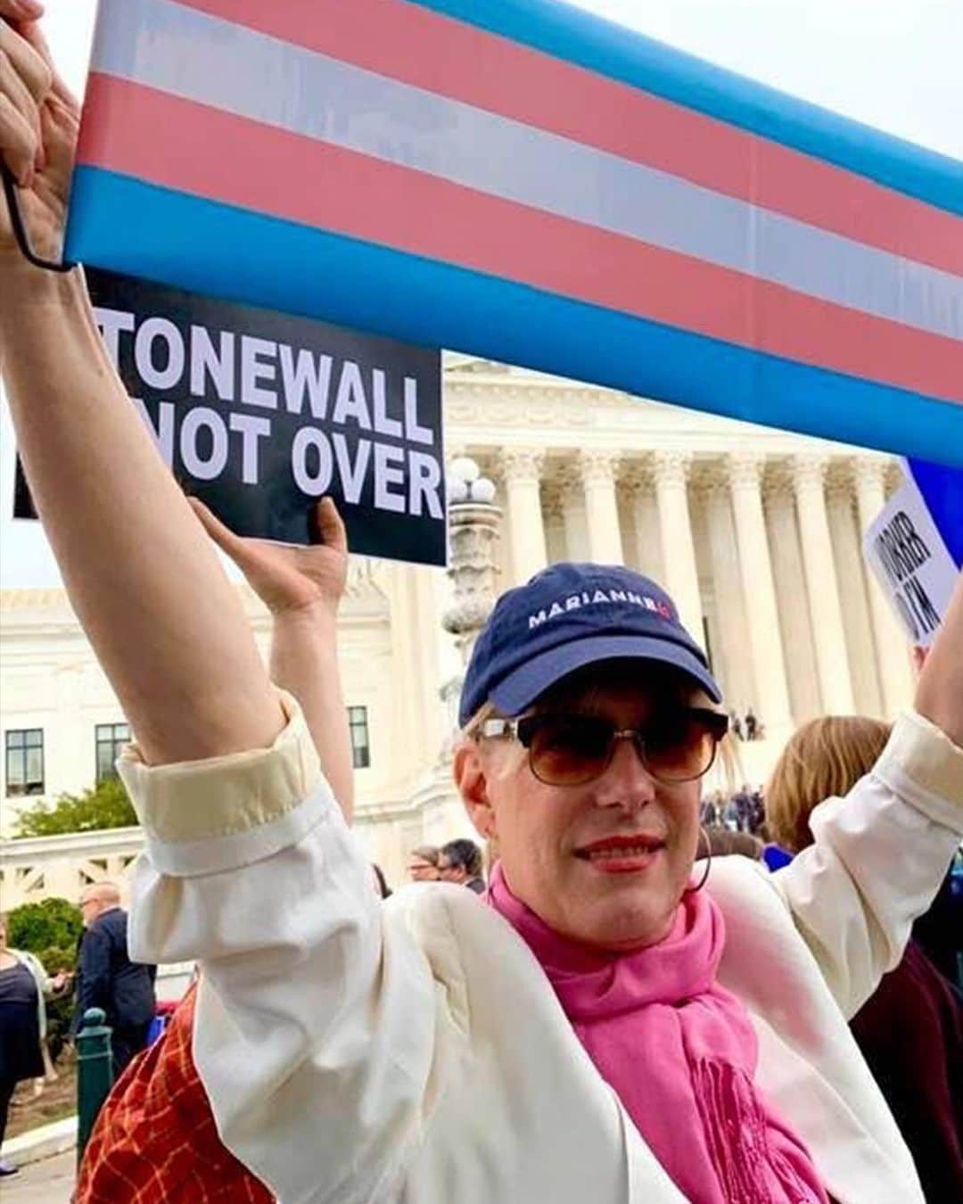 JWアンダーソンさんのインスタグラム写真 - (JWアンダーソンInstagram)「Meet our hero and muse Mx Justin Vivian Bond. Here they are pictured protesting the Trump administration's attack on Trans and LGBTQIA+ rights in front of the US Supreme Court building.⁠⠀ ⁠⠀ They will be performing as well as donating an original artwork for an online benefit on Tuesday June 30th to benefit four black trans orgs - For the Gworls (Nyc) @forthegworls, House of GG (Little Rock) @house_of_gg_official, Brave Space Alliance (Chicago) @bravespacealliance and Snap-co (Atlanta) @snap4freedom ⁠⠀ ⁠⠀ Swipe left to learn how you can support.」6月25日 23時11分 - jw_anderson