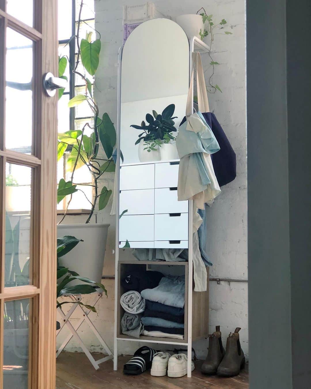 Urban Outfittersさんのインスタグラム写真 - (Urban OutfittersInstagram)「Your dream room is in the details. #UOHome」6月25日 23時12分 - urbanoutfitters