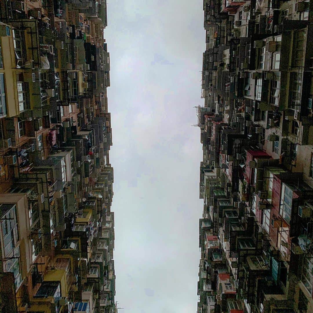 田中啓太さんのインスタグラム写真 - (田中啓太Instagram)「SO IMPRESSED 🇭🇰 * * * #quarrybay #hongkong #hk #香港 #yickcheongbuilding」6月25日 23時23分 - kt_keita_tanaka