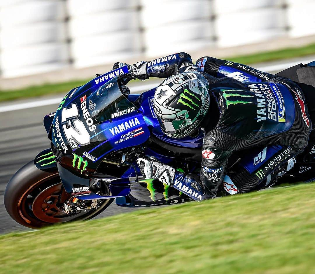 YamahaMotoGPさんのインスタグラム写真 - (YamahaMotoGPInstagram)「#ThrowbackThursday to the 2019 Valencia GP, the last round of the previous season 😎 . Just 3 more weeks until @maverick12official and @valeyellow46 will be back in action for Round 1 of the 2020 @motogp World Championship... 🗓 . . #MotoGPisBack | #MonsterYamaha | #MotoGP | #StaySafe」6月26日 1時16分 - yamahamotogp