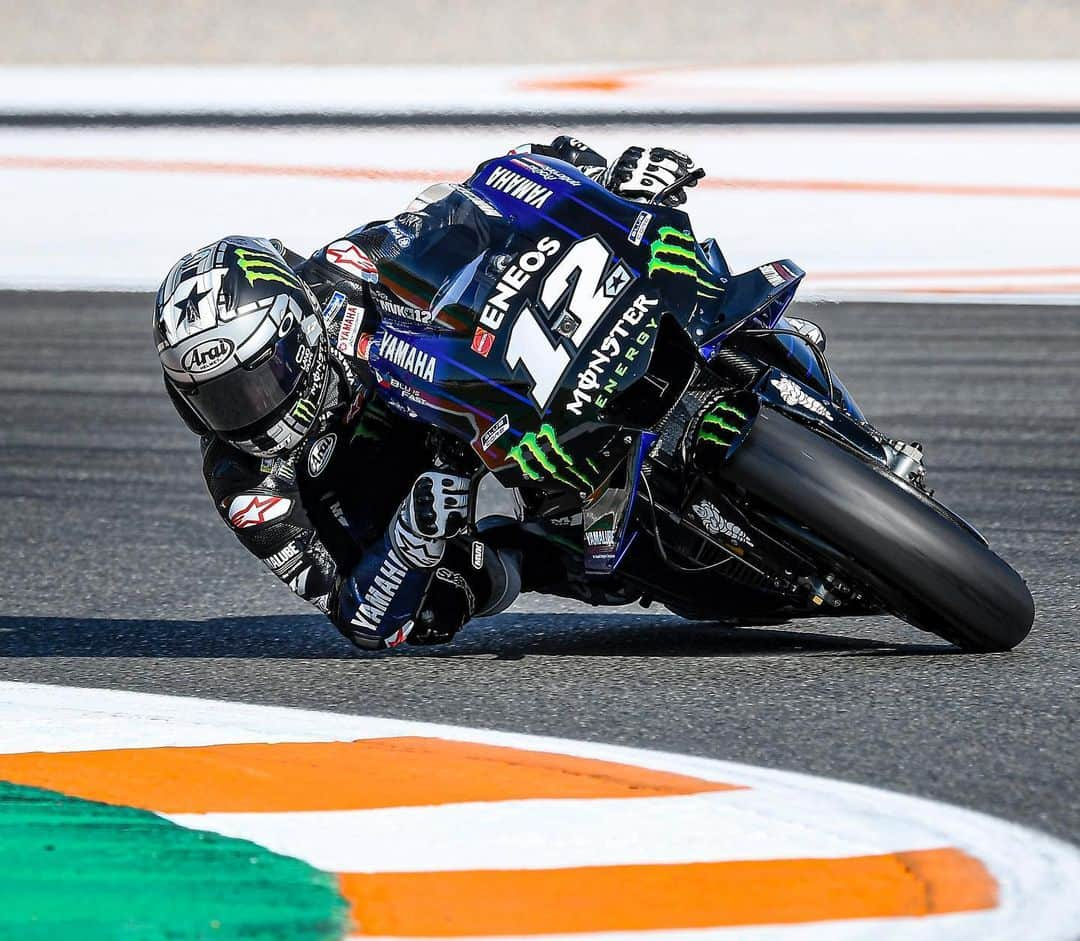 YamahaMotoGPさんのインスタグラム写真 - (YamahaMotoGPInstagram)「#ThrowbackThursday to the 2019 Valencia GP, the last round of the previous season 😎 . Just 3 more weeks until @maverick12official and @valeyellow46 will be back in action for Round 1 of the 2020 @motogp World Championship... 🗓 . . #MotoGPisBack | #MonsterYamaha | #MotoGP | #StaySafe」6月26日 1時16分 - yamahamotogp