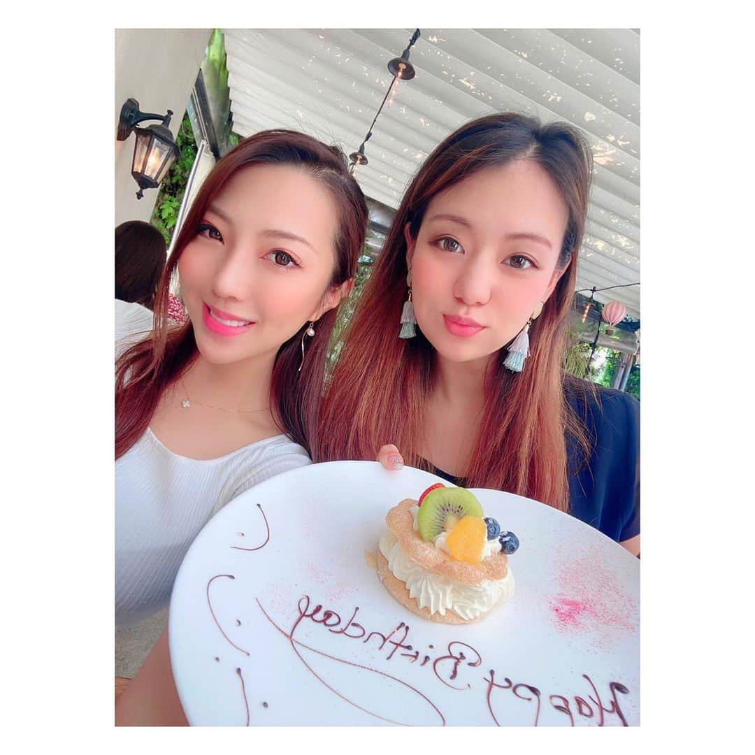 高田汐美さんのインスタグラム写真 - (高田汐美Instagram)「麗しのマイフレンドちゃん達❤︎ 載せたい写真沢山ありすぎて大渋滞中！！ みんなありがとう💓 #bamboocafe  #omotesando  #tokyo」6月26日 1時19分 - shiominniee