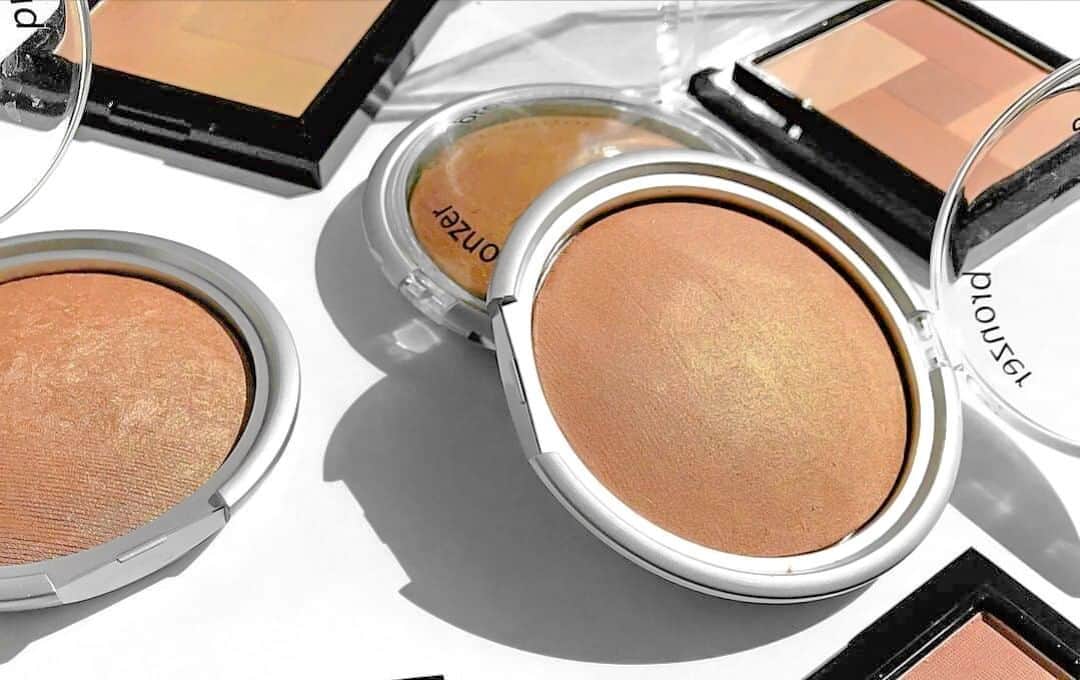 Palladio Beautyさんのインスタグラム写真 - (Palladio BeautyInstagram)「Have you tried Palladio's #Vegan Baked Bronzers? 👀 These luminescent shades provide all the rich color properties of a tan without the harmful UV rays that come along w/ spending hours in the sun☀️ Get Your #SummerGlow ⛱️ http://bit.ly/2WUQY8O  #PalladioBeauty #BakedBronzer」6月26日 1時42分 - palladiobeauty