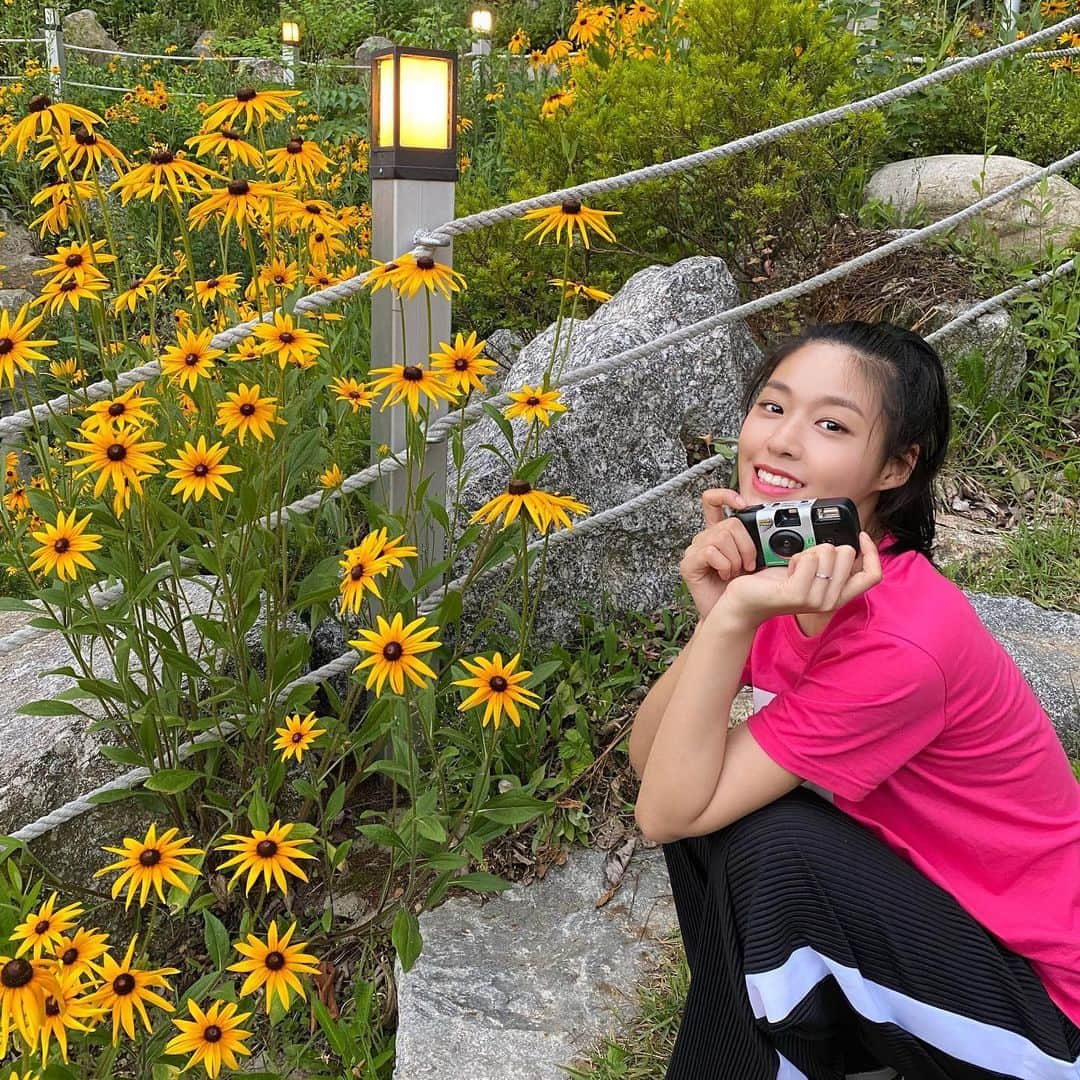 ソリョンさんのインスタグラム写真 - (ソリョンInstagram)「반티 맞춰입고 체육대회 하는 기분~.~」6月26日 1時49分 - s2seolhyuns2