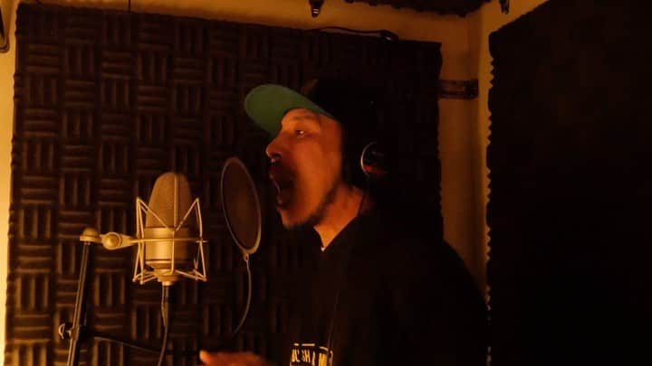 RYO the SKYWALKERのインスタグラム：「まだまだ世の中がオレの【VOICE ROOM】を甘く見ているようなのでトレーラー作りました。  これを毎週やるのはオレしか無理やと思ってます🔥  #コロナ前からやっとるわ」