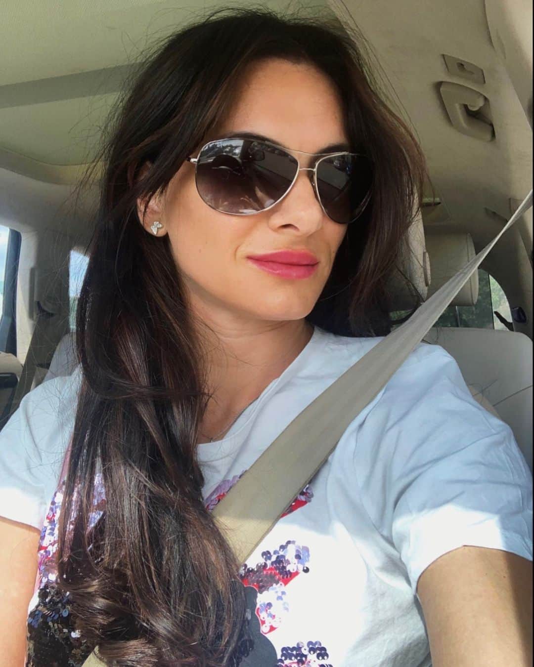 エレーナ・イシンバエワのインスタグラム：「🤩Цели на лето: ⠀ 1. Сдать на права на водномоторный транспорт. ⠀ 2. Привести в порядок свою страницу ( хочу систематизировать публикации и тексты 🤪). ⠀ 3. Разработать фитнес программу, для желающих следовать моей системе тренировок. ⠀ А какие планы у вас? 🤩😄 ⠀ 🤩I have goals for the summer: ⠀ 1. Pass on the rights to a water scooter and boat. ⠀ 2. put my page in order ( I want to systematize publications and text🤪). ⠀ 3. Develop a fitness program for those who want to follow my training system. ⠀ What are your plans?🤩 ⠀ #thingstodo#планы#цель#goals#isinbaeva#исинбаева」