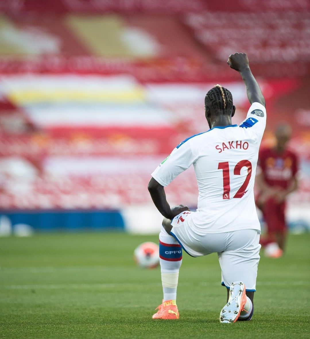 ママドゥ・サコーさんのインスタグラム写真 - (ママドゥ・サコーInstagram)「✊🏿」6月26日 4時03分 - mamadousakho