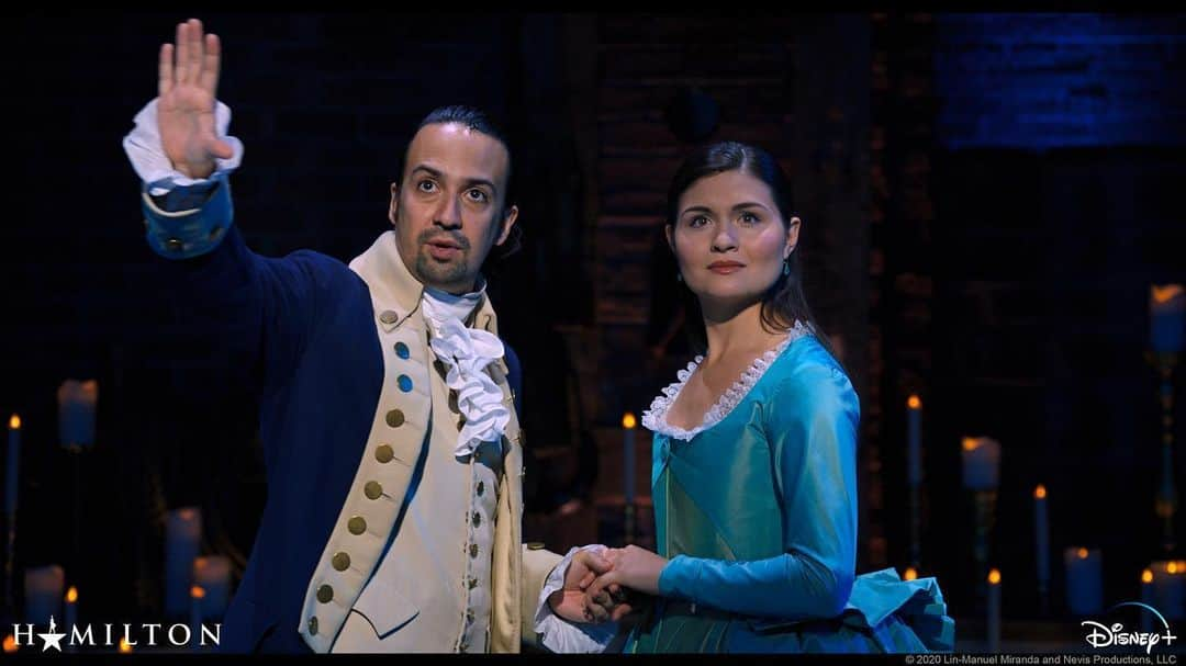 Walt Disney Studiosさんのインスタグラム写真 - (Walt Disney StudiosInstagram)「Check out these brand-new stills from Hamilton. Experience the show like never before, streaming exclusively on #DisneyPlus July 3. #Hamilfilm」6月26日 4時00分 - disneystudios