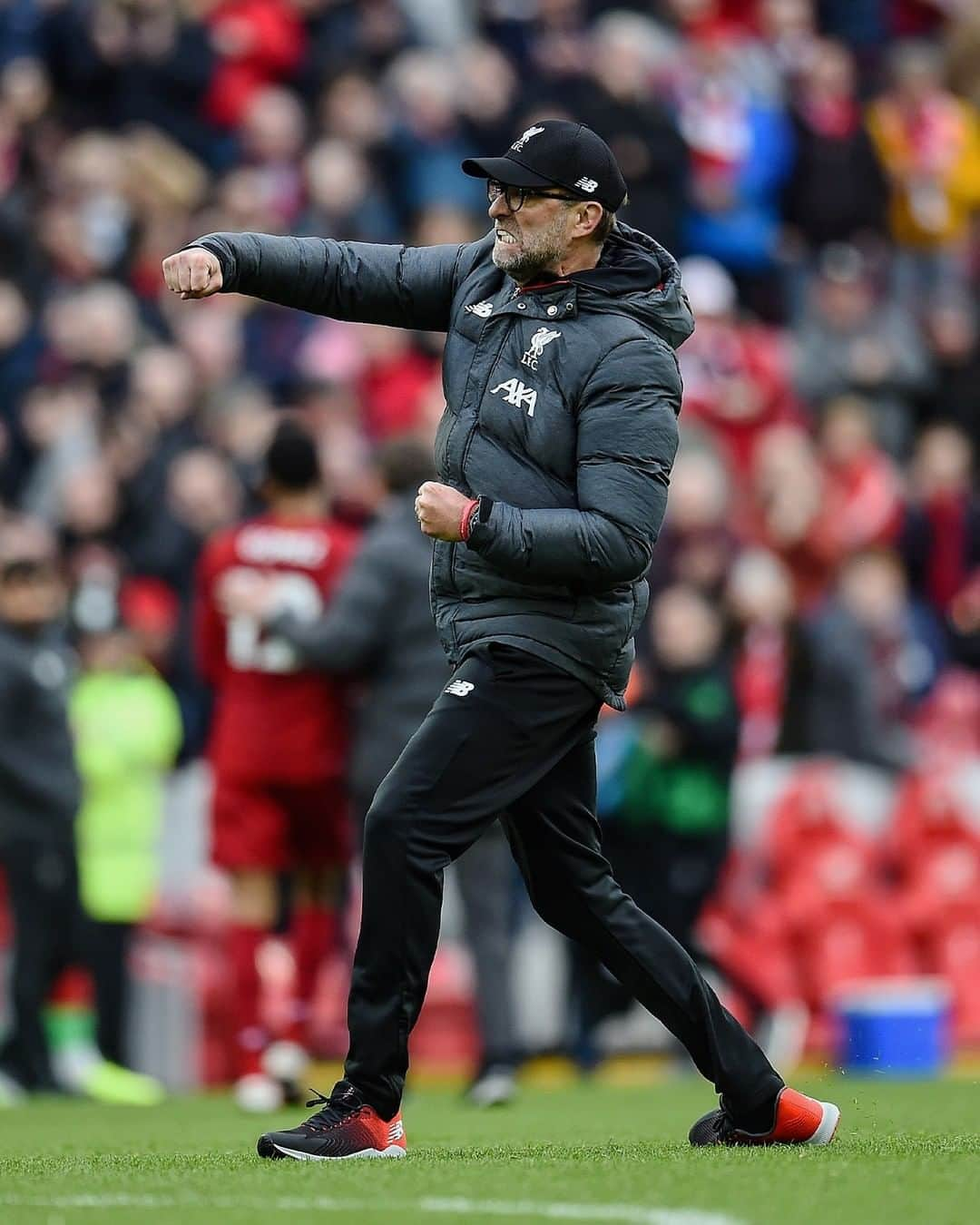 リヴァプールFCさんのインスタグラム写真 - (リヴァプールFCInstagram)「2⃣3⃣ consecutive @premierleague home wins 💫 THIS TEAM 😍 #LFC #LiverpoolFC #Liverpool #PL #PremierLeague #Anfield」6月26日 4時18分 - liverpoolfc