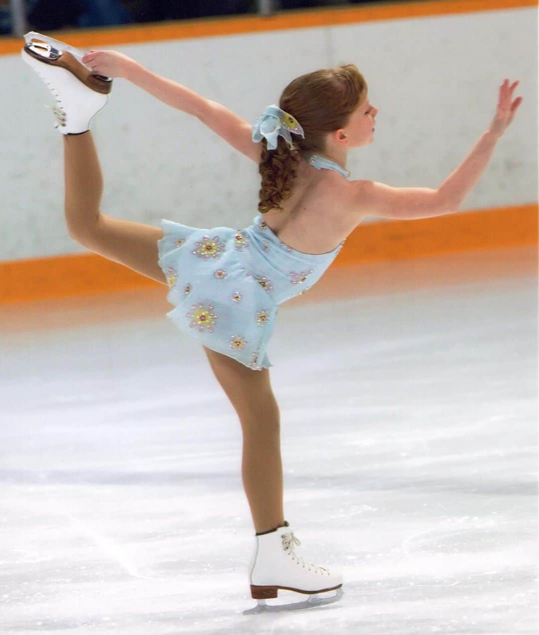 ナターシャ・ピュリッチのインスタグラム：「Tbt to being teeny tiny and falling in love with this crazy sport😊💜 also 10/10 no dresses have compared to this one. Also skating to bippity pobbity boo was lit. #cinderellicinderelli  #bbtash #takemeback」