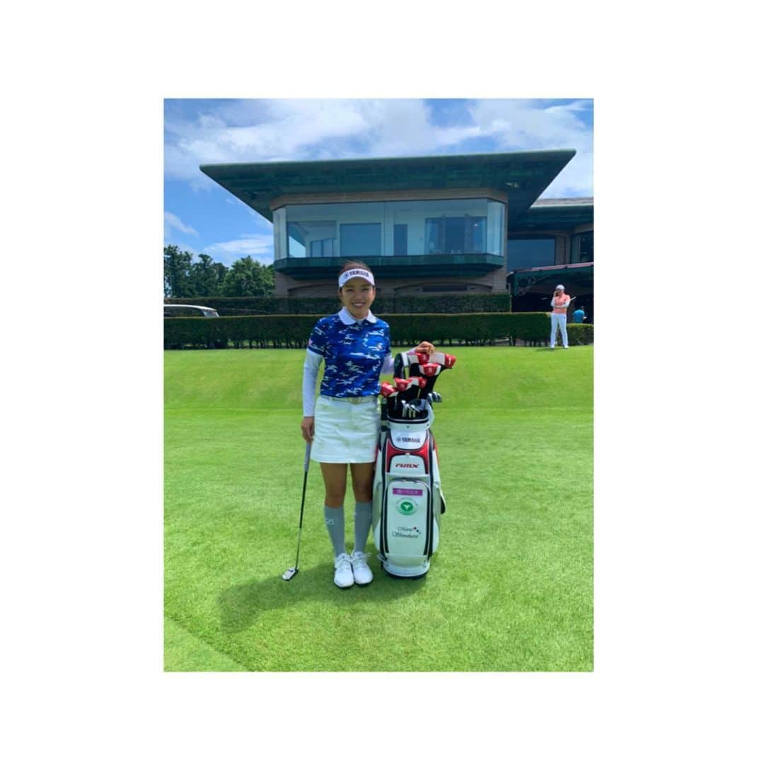 篠原まりあのインスタグラム：「__________** . . やっっっとの開幕戦 🥺 . しっかり練習してたはずなのに まだまだ足りないところばっかり . 試合勘も 掴めきれなくて 久しぶりに悔しさが込み上げました . 次の試合までまた練習やり直し !! . 歓声がなく寂しさも感じましたが 沢山の応援メッセージ ありがとうございました 🥰🥰 . また頑張ります . . 誰か後ろに写ってる 🤭 .」