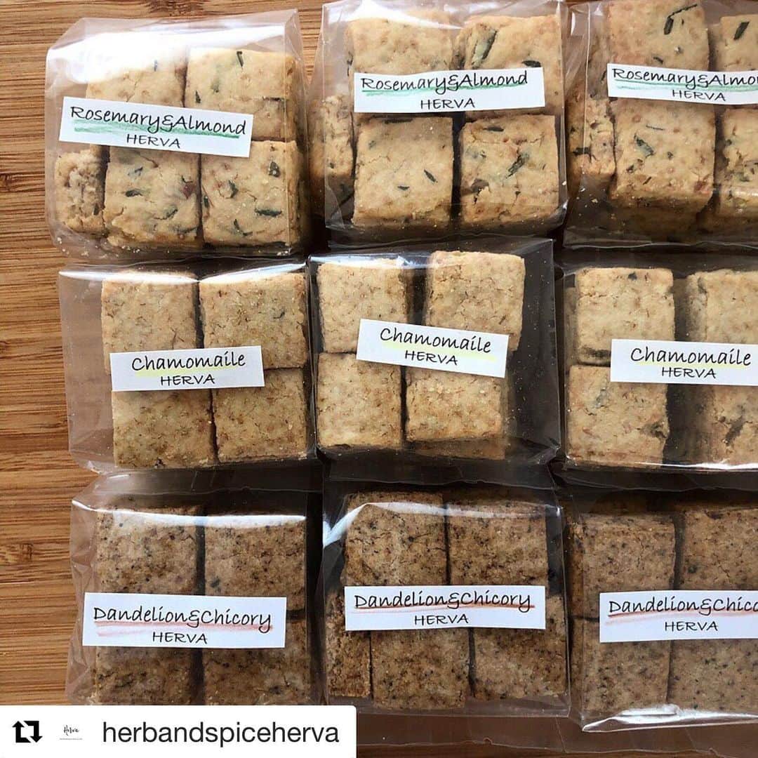 HERVA AKICOのグルメインスタ