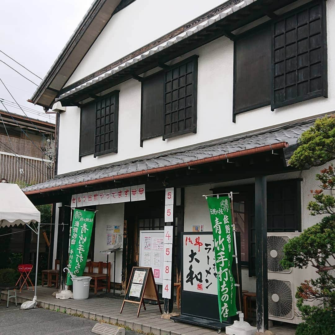 森下久美さんのインスタグラム写真 - (森下久美Instagram)「久しぶりのゴルフ後に寄った 佐野ラーメン「大和」🍜🍥 澄んだスープに青竹打ちのちぢれ麺があい 凄く美味しかったょ😋🍴💕 ソーシャルディスタンスしながら 待ったかいがありました❕  #大和#佐野ラーメン#佐野#栃木#栃木ゴルフ#ラーメン#ゴルフgolf#ゴルフ女子#ゴルフ大好き#モデル#model#image#イマージュ#森下久美#morishitakumi」6月26日 8時47分 - kumicaro