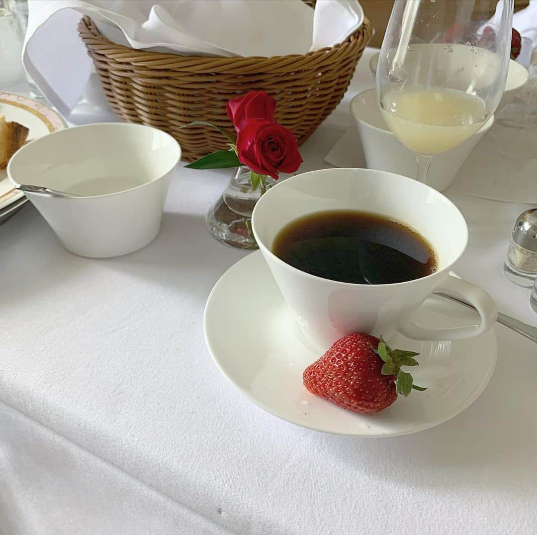 白石明美さんのインスタグラム写真 - (白石明美Instagram)「sweet ☕️」6月26日 9時41分 - abyakemi