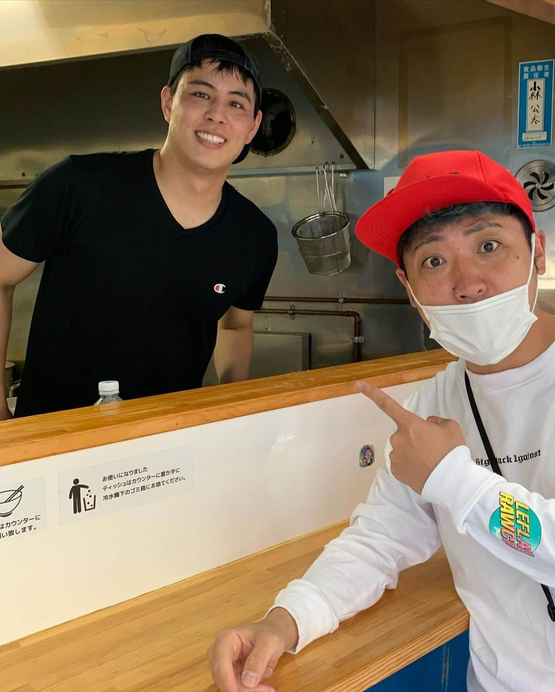 川口徹道さんのインスタグラム写真 - (川口徹道Instagram)「二郎系ラーメン🍜  公太君ご馳走さまでした🙇‍♂️   くそー完食できず…悔しい😭  元プロ野球選手横浜ベイスターズの小林公太君のお店　  #俺の生きる道  東京都文京区白山5-36-14 マガザン白山 1F https://tabelog.com/tokyo/A1323/A132301/13202927/   #外飯　#男飯　#ラーメン　#食べてる動画　#料理男子  #飯テロ　#咀嚼音　#ASMR #おそとごはん  YouTubeもチャンネル登録よろしくお願いします。プロフィールからご覧なれます。」6月26日 10時22分 - tetsumichi0609