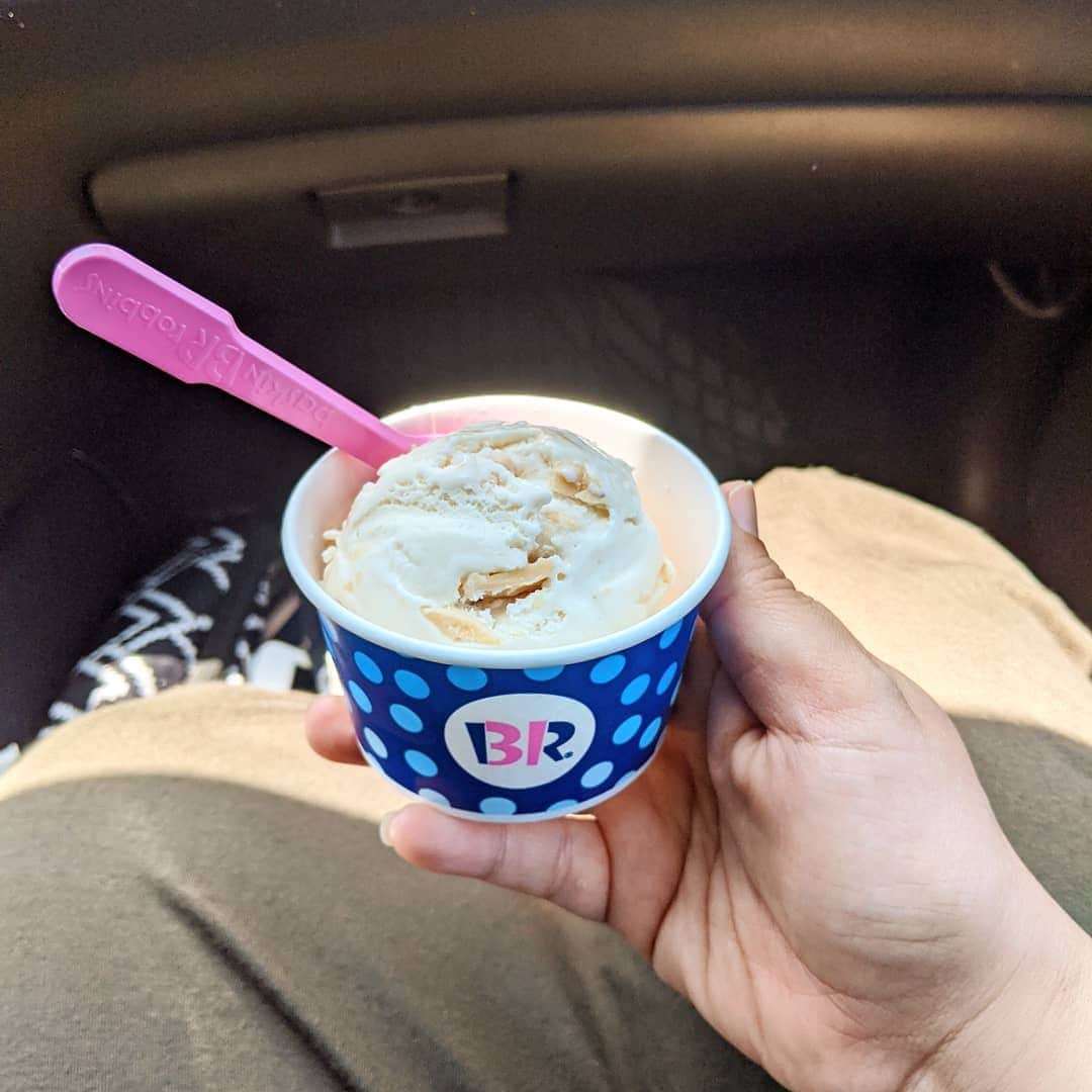 アマルのインスタグラム：「夏だね🌄🌴🍦🥤 夏って楽しいイメージだけど、今年は．．．😅しょうがないね。 🌻🌻🌻🌻🌻 It's summer. Summer sounds fun but not this year I guess 😅 oh well!!!! #summertime #summervibes #summer #夏」