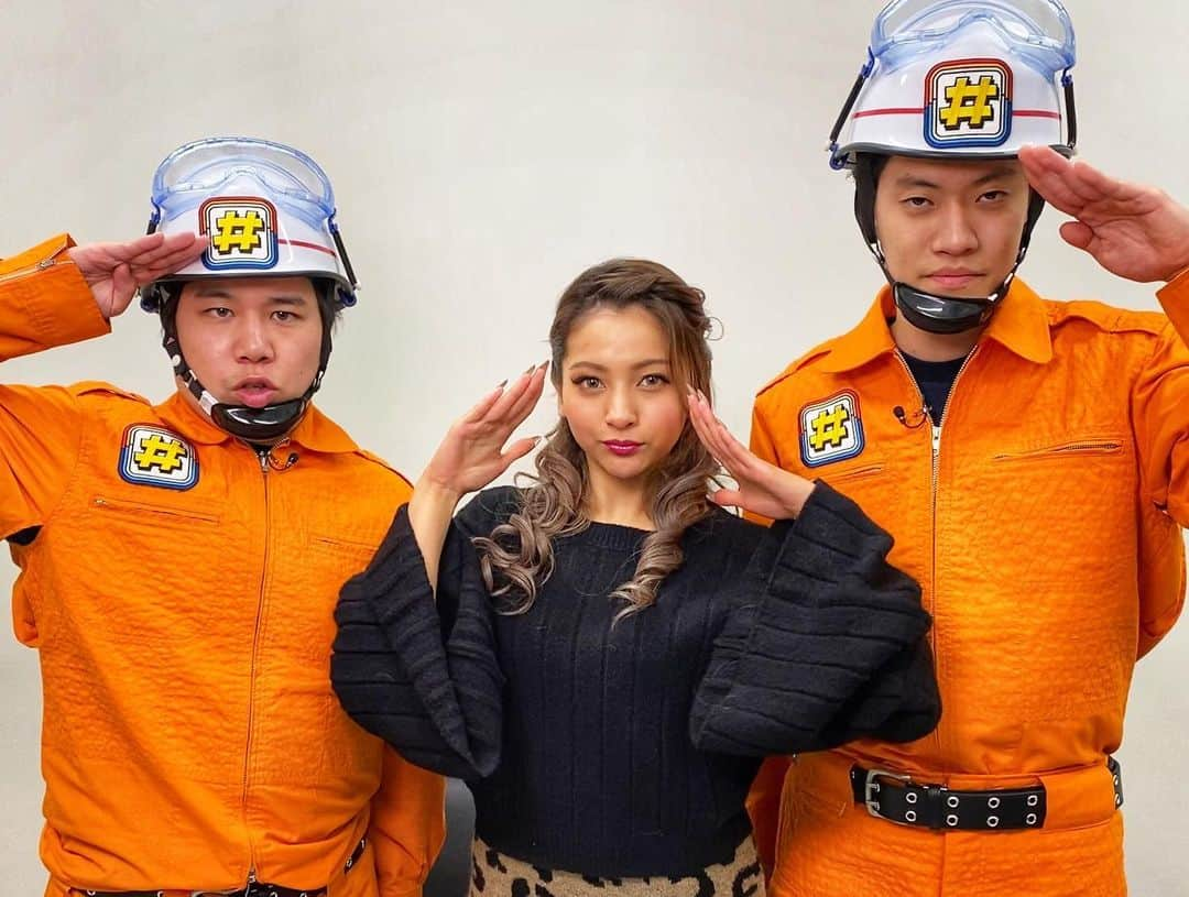 第7キングダム【公式】のインスタグラム：「#今さら投稿  ハッシュタグハイパーレスキュー🚑🚒で、ゆきぽよの携帯に眠ったままのボツ写真をハッシュタグでレスキューしたときの写真📸✨. . スタッフの携帯に眠ってしまったままの写真がたくさんあるので、特番の放送までにちょこちょこ#今さらシリーズ としてアップしていきます😏💗. . #第7キングダム #ハッシュタグハイパーレスキュー #霜降り明星 #ゆきぽよ」