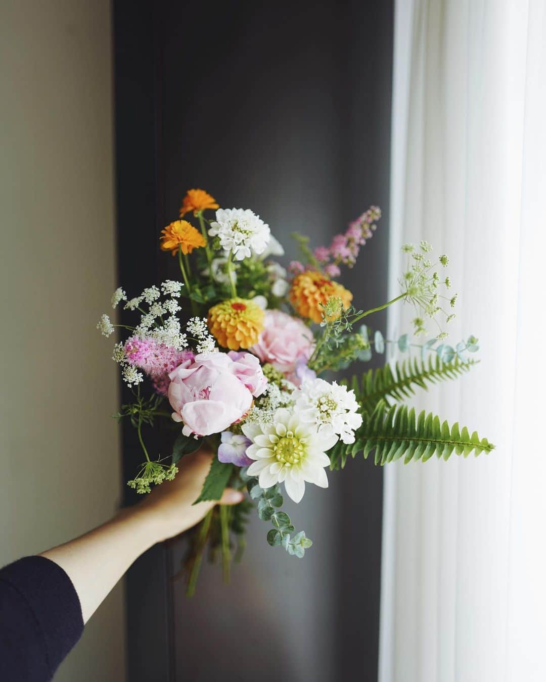 JF flower Shopさんのインスタグラム写真 - (JF flower ShopInstagram)「밍숭맹숭🌸 . . . . .#2020jfflowershop #jfflowershop #flower #florist #floral #flowerlesson #koreanflorist #flowerstagram  #koreanflower  #웨딩부케 #플로리스트 #플로리스트수업ㅅ #핸드타이드  #범계플라워레슨 #꽃꽂이 #플라워레슨 #꽃꽂이수업 #안양꽃집 #범계꽃집 #평촌꽃집 #과천꽃집 #인덕원꽃집 #동편마을꽃집 #포일동꽃집 #내손동꽃집  #의왕꽃집 #花#花艺设计」6月26日 11時08分 - jfflowershop