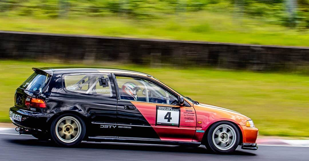 mistbahnさんのインスタグラム写真 - (mistbahnInstagram)「_ ARTICLE GARAGE EG6 Honda CIVIC SiR _ Shot on May-24 2020 "HONDA VTEC ONE MAKE RACE 2020 Rd.2" organized by @zerofighterautocustom at Okayama International Circuit _ owner: @a.g.kattsun.r.k photo: @mistbahn _ _ JP) 2020年5月24日 岡山国際サーキット、ゼロファイターさん( @zerofighterautocustom )主催「HONDA VTEC ONE MAKE RACE 2020 Rd.2」。 _ _ #hondavteconemakerace #ホンダvtecワンメイクレース #zerofighterautocustom #okayamainternationalcircuit #岡山国際サーキット #articlegarage #アーティクルガレージ #mozcraft #honda #civic #hondacivic #ホンダシビック #シビック #ctr #eg6 #eg #egcivic #hondacivicsir #bseries #b16 #b16a #vtec #osakajdm #kanjo #kanjostyle #kanjoracer #kanjozoku #timeattack #timeattackjapan #hondasontrack」6月26日 12時12分 - mistbahn