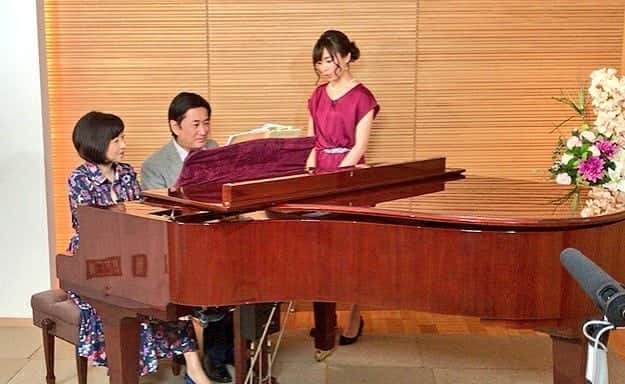 藤岡幸夫のインスタグラム：「６/２７(土)のエンターザミュージック(BSテレ東 毎週土曜日 朝８時半～全国放送)は人気回のアンコール再放送で「新世界の真実の音？」❗出版時ドヴォルザークは米にいてブラームスが校訂。その際に音が幾つか変わってしまった。新井鴎子さんと関西フィルとで真実の音？で演奏します❗(相棒は現在産休中の繁田美貴アナ)  本日２６日19時～　シティフィル定期、YouTube無料動画配信！ コンサートマスター荒井英治さんが2nd首席！  高関マエストロとプレトーク‼️」