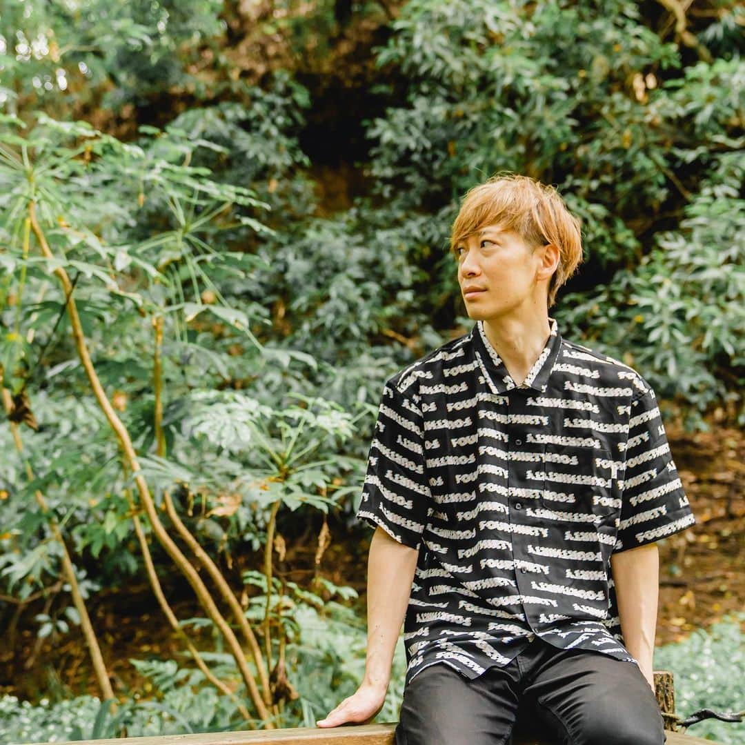 DJ U-ICHIのインスタグラム：「夏直前の6月って結構好きかも。 色々振り返っても6月っていいなと。 #U散歩 にて、 自然な音って癒されます。 何か表現したいなと思いましたね。 #トライ #蚊に注意 #散歩動画 #power #nature  #自然 #パワースポット . . . 📸 @yuta_photo_0823 _________________________________ #dj #djlife #djstyle #fourthirty  #tokyo #kyoto #osaka #nagoya #streetphotography #sonya7iii  #portraitvision #portraitfestival  #portraitpage #portraitmood  #moodyportraits #ourportraitsdays  #lifeportraits _________________________________」
