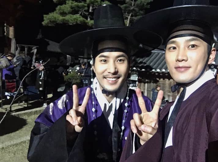 キム・ジソクさんのインスタグラム写真 - (キム・ジソクInstagram)「보현아너빵터질때올리려고묵혀두고있었...🤪」6月26日 13時26分 - kimjiseok16