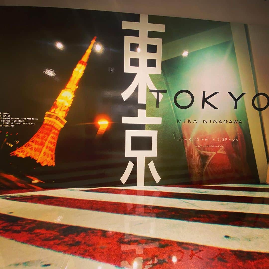 Rilyさんのインスタグラム写真 - (RilyInstagram)「報酬は入社後並行線で 東京は愛せど何も無い ． 東京って文字で、この音があたしの頭の中に流れてくる。。。 #東京 #六本木 #ninagawamika」6月27日 2時00分 - rily_burlesque