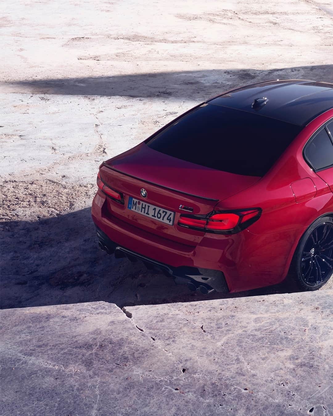 BMWのインスタグラム：「No need for workout plans. Just follow your instincts. The new BMW M5 Competition. #TheM5 #BMW #M5 #BMWM __ BMW M5 Competition Sedan: Fuel consumption in l/100 km (combined): 10.6–10.5. CO2 emissions in g/km (combined): 242–239.  Further information: www.bmw.com/disclaimer. Acceleration (0-100 km/h): 3.3 s. Power: 460 kW, 625 hp, 750 Nm. Top speed (limited): 250 km/h (with optional M Drivers Package: 305 km/h).」