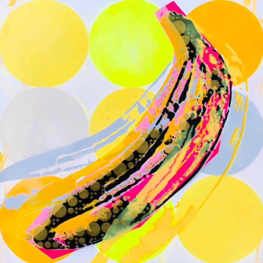 LOOTONEのインスタグラム：「LOOTONE Stencil 2020 'Bananas' ステンシル作品:木製パネル・スプレー缶  Size:43cm X 43cm X 2cm  この作品へのお問い合わせは ガレリア・グラフィカ(銀座)まで。 Contact this artwork www.galleriagrafica.com」
