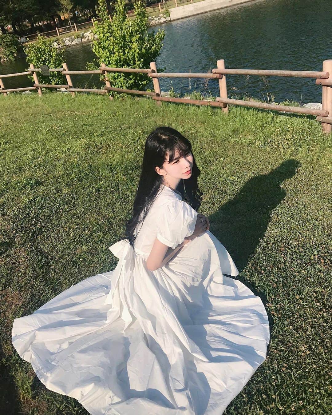 ナ・ヒョンソンさんのインスタグラム写真 - (ナ・ヒョンソンInstagram)「오랜만에 마켓 촬영 🌈💓🍀」6月26日 17時53分 - hyun_sssun