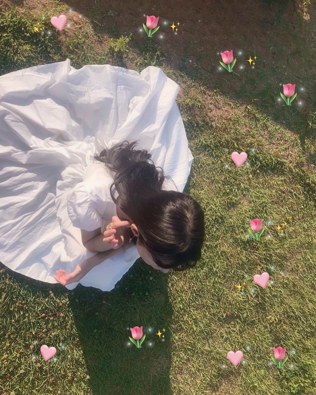 ナ・ヒョンソンさんのインスタグラム写真 - (ナ・ヒョンソンInstagram)「오랜만에 마켓 촬영 🌈💓🍀」6月26日 17時53分 - hyun_sssun