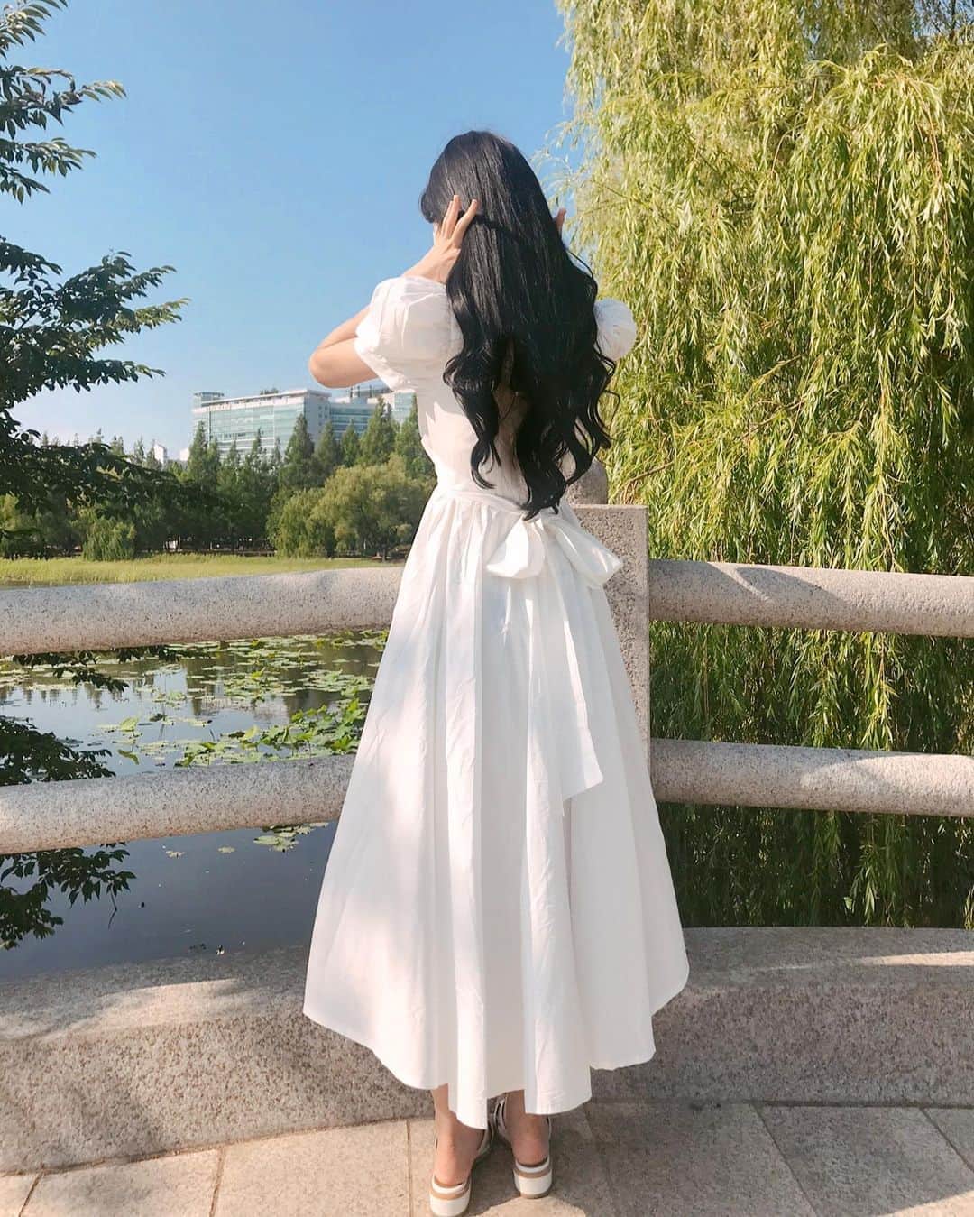 ナ・ヒョンソンさんのインスタグラム写真 - (ナ・ヒョンソンInstagram)「오랜만에 마켓 촬영 🌈💓🍀」6月26日 17時53分 - hyun_sssun