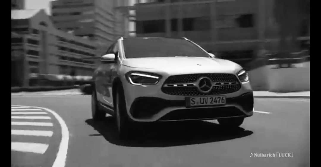 JQのインスタグラム：「Mercedes Benz 新型GLAのCMの音楽を担当させて頂きました。  感謝 m(_ _)v  2020/07/01に 曲もデジタルリリース  是非チェック m(_ _) b」