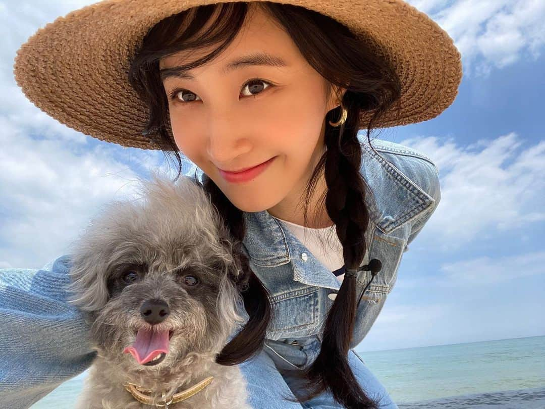 ユリ さんのインスタグラム写真 - (ユリ Instagram)「두이 🐶  두이야~~~ 건강하게 씩씩하게 오랫동안 언니랑 잘 살자 #댕댕아모하냥#DooE#嘟一」6月26日 18時26分 - yulyulk