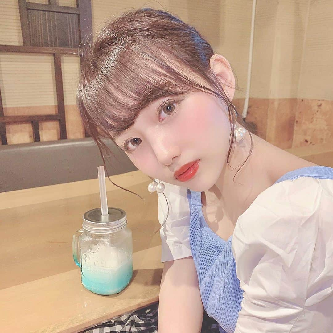 加藤里奈さんのインスタグラム写真 - (加藤里奈Instagram)「⋆ @chuuya__official のトップス❤︎ ⋆ 新しくゲットしたよ〜😚 ⋆ この日はりなちゃんとご飯食べいった！ ずっと虹プロの話してたね🥰 ⋆ #ootd #fashion #instafood #instagram #instalike  #hairstyle #outfit #code #coordinate #style #stylepoint #instafashion #instagood #instalike #ファッション #撮影 #ヘアアレンジ #ヘアスタイル #アレンジスタイル #ヘア #かとこ #コーディネート #コーデ #かとこーで #今日の服 #bloominchuuya #ブルームインチューヤ」6月26日 18時52分 - katoco0326