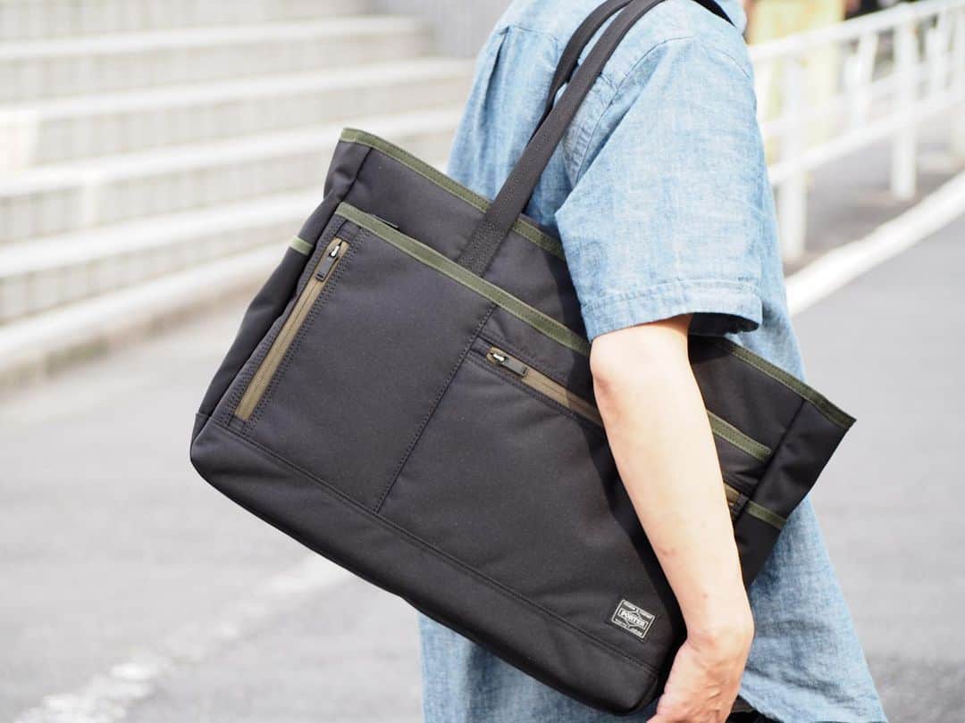 B JIRUSHI YOSHIDAのインスタグラム
