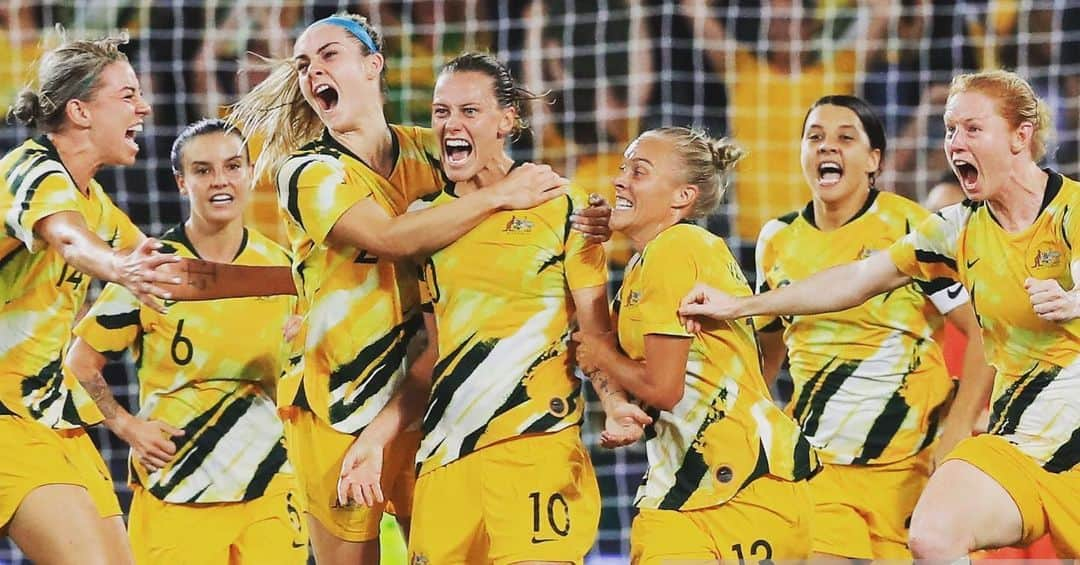 イリース・ケロンド・ナイトのインスタグラム：「This is how we feel about the 2023 FIFA WWC being held in Aus/NZ. What a time to be alive 🥳🇦🇺🐨 @matildas #asone」