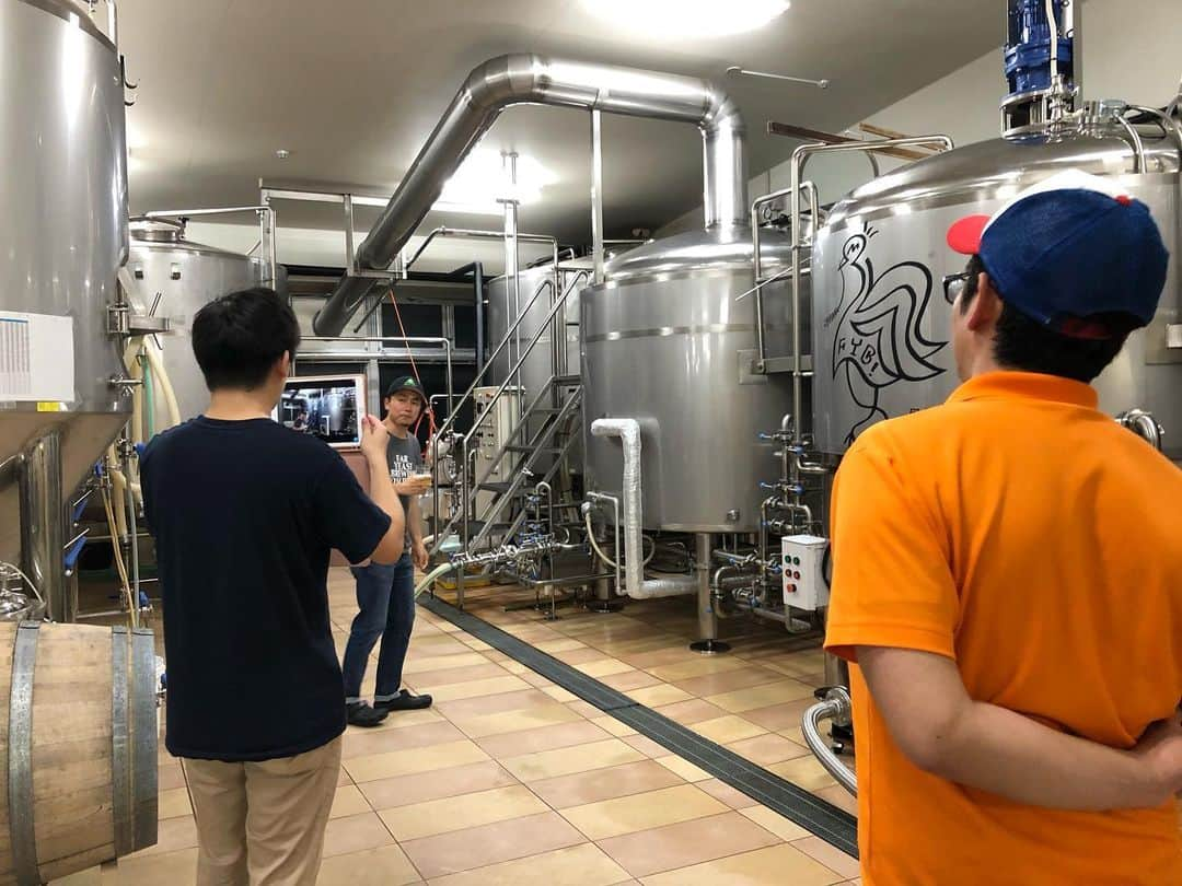 FAR YEAST BREWINGさんのインスタグラム写真 - (FAR YEAST BREWINGInstagram)「オンライン醸造所見学やってます！  #イエノミ #faryeastbrewing #faryeast #fyb #beer #beerpics #beerlover #beerstagram #beertography #craftbeerlife #beergeek #beerblog #craftbeergeek #ilovebeer #beerhunter #hophead #beertime #cheers #craftbeer #craftbeerlife #ビール #ビアハンター #ビアスタグラム #地ビール #クラフトビール好き #ビール好き #ビアスタグラマー #クラフトビール」6月26日 19時45分 - faryeastbrewing