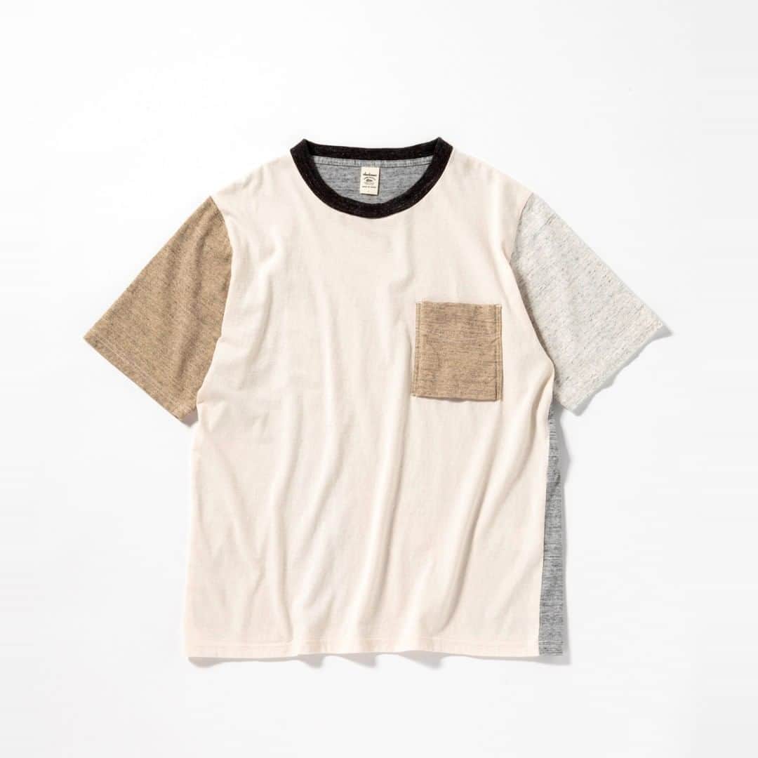 Jackmanさんのインスタグラム写真 - (JackmanInstagram)「「UNIFORM POCKET」  This leading pocket design used until pockets disappeared from baseball uniforms in the 1890s is notable for its large size and double stitching. This is an updated US cotton T-shirt combining iconic details from those times. It is a T-shirt filled with baseball tradition and a love of baseball.  1890年代にBaseball Uniformからポケットが無くなるまで代表的なポケットデザインはやや大振りでダブルのステッチといった特徴ある形でした。その時代の代表的なディティールを加えアップデートした米綿素材のポケットT-Shirt。Baseballの伝統とBaseballへの愛情を込めたT-Shirtです。 +++﻿ ﻿ Jackman﻿ 東京都渋谷区恵比寿南2-20-5﻿ 03-5773-5916﻿ ﻿ 水〜金 11:00-19:00﻿ 土日祝日 10:00-18:00﻿ 月火はお休みです﻿  Jackman﻿ 2-20-5 Ebisu-minami, Shibuya-ku, Tokyo﻿ +81 3-5773-5916﻿ ﻿ Weekday : 11am-7pm﻿ Weekend : 10am-6pm﻿ Day off : Monday and Tuesday﻿ ﻿ #jackman_official #factorybrand #madeinjapan #madeinfukui #uscotton #pockettshirt #jm5009」6月26日 19時54分 - jackman_official