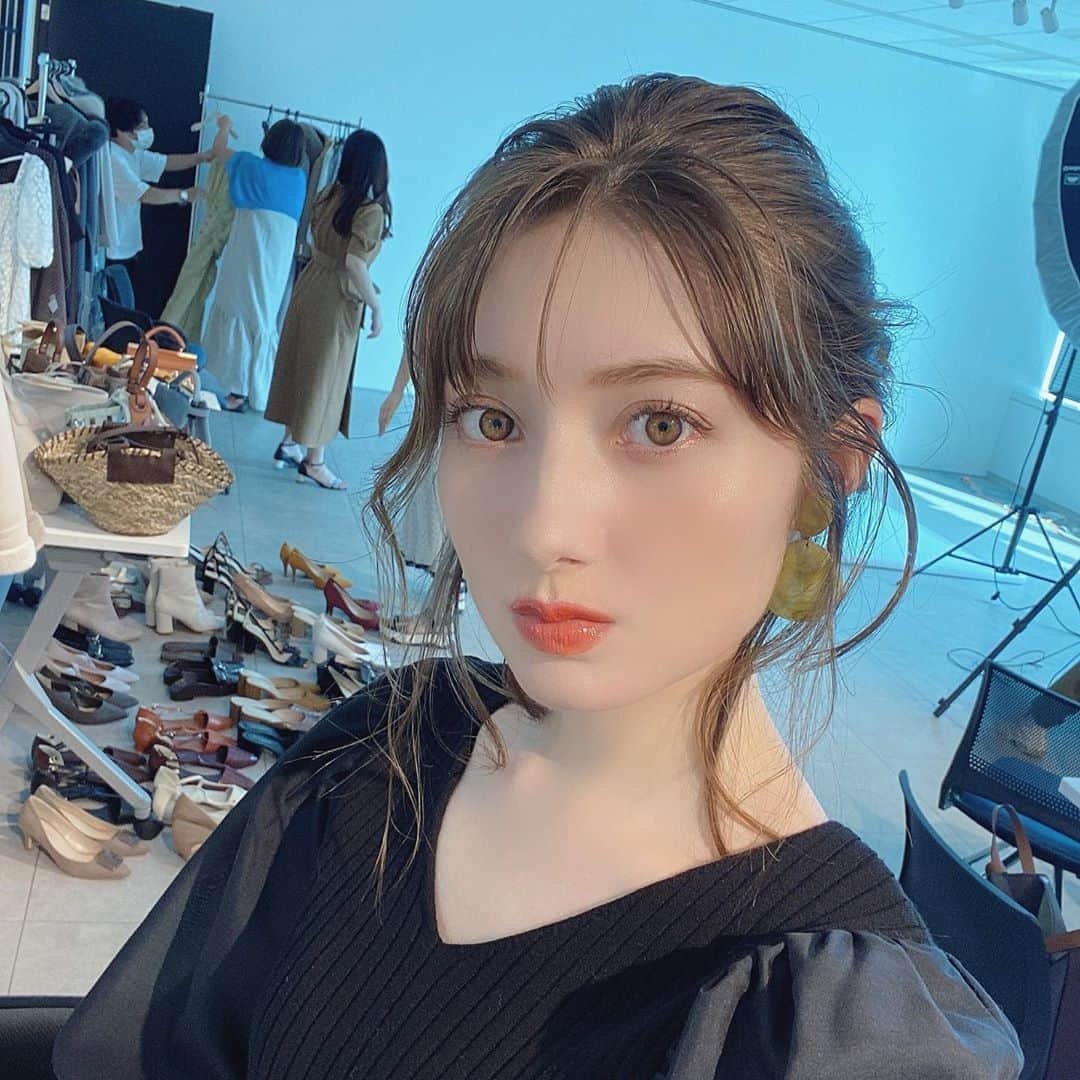 ティファニー春香さんのインスタグラム写真 - (ティファニー春香Instagram)「. 今日のヘアメイク💄 オレンジ🧡リップ新鮮だった🤩 . #makeup #lip #lipgloss #メイク」6月26日 21時40分 - tiffanyharuka