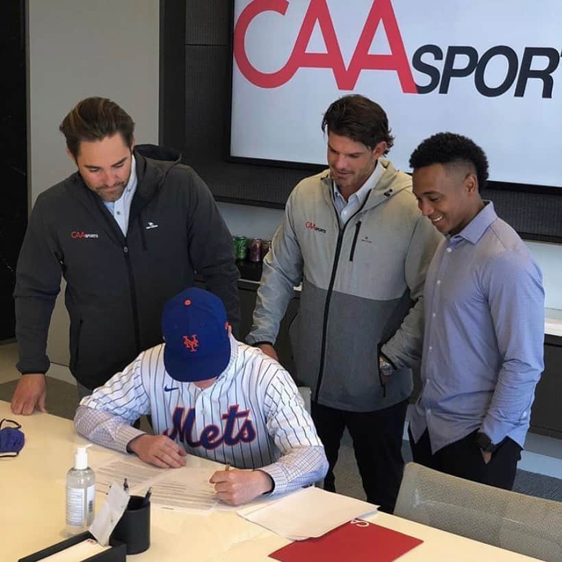 ニューヨーク・メッツさんのインスタグラム写真 - (ニューヨーク・メッツInstagram)「Signed! ✍️ Welcome to the #Mets family @petecrowarmstrong. (via @caabaseball)」6月26日 21時42分 - mets