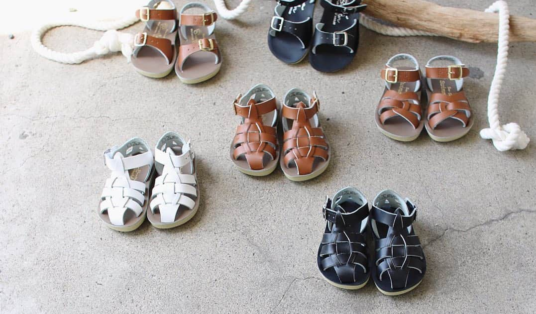 tocon (トコン) さんのインスタグラム写真 - (tocon (トコン) Instagram)「SUMMER SALE スタート！ . SALT WATER SANDALS 全アイテム20%offです✨ サイズ欠けも出てるので、お早めにチェック✔️してくださいね◎ . . #saltwatersandals  #ソルトウォーターサンダル」6月26日 22時15分 - tocon_srl