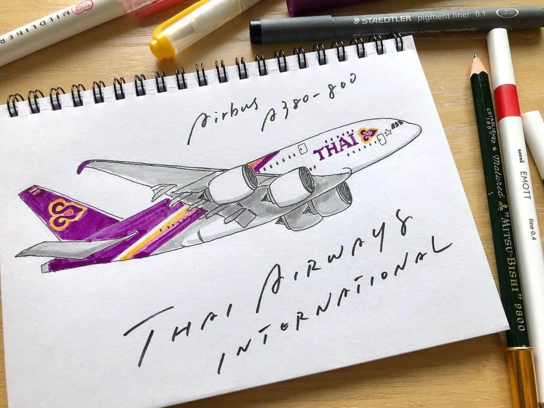 タイ航空さんのインスタグラム写真 - (タイ航空Instagram)「A picture may speak a thousand words, but a painting conveys more feelings than words or photos could do.  Photo Credit: @kanako.arata  #ThaiAirways #THAIA380 #AirbusA380 #A380 #PictureSpeaksThousandWords」6月26日 22時24分 - thaiairways