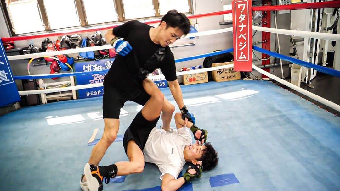 京口紘人のインスタグラム：「. . . 今回のコラボ動画どうでしたか？？😂 . . 海選手ありがとうございました✨ . . @kai_asakura_ . . . #京口紘人 #hirotokyoguchi  #朝倉海 #kaiasakura #boxing #MMA #RIZIN」
