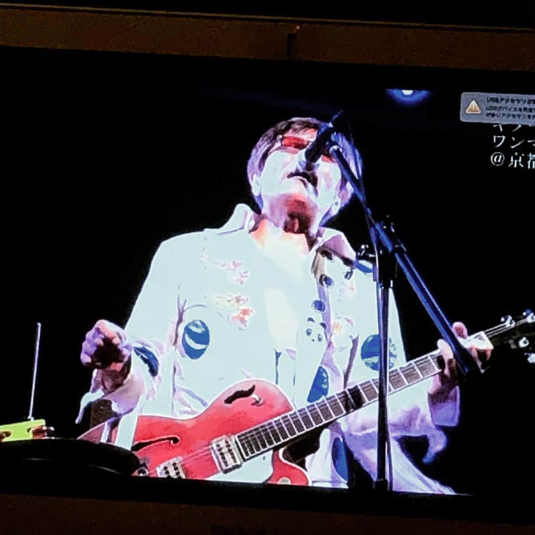 山川のりをのインスタグラム：「なんと！サイコークオリティのライブが自宅で楽しめる！ギターパンダ  ツイキャスプレミア配信ライブです！ご購入どうでしょう！」